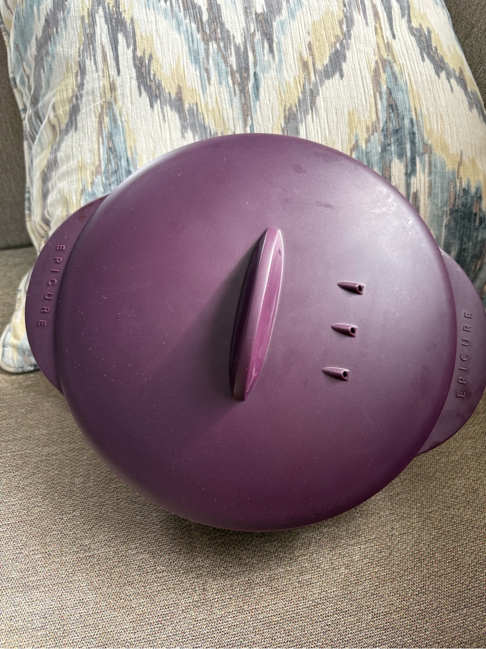 Epicure Plum Silicone Round Steamer